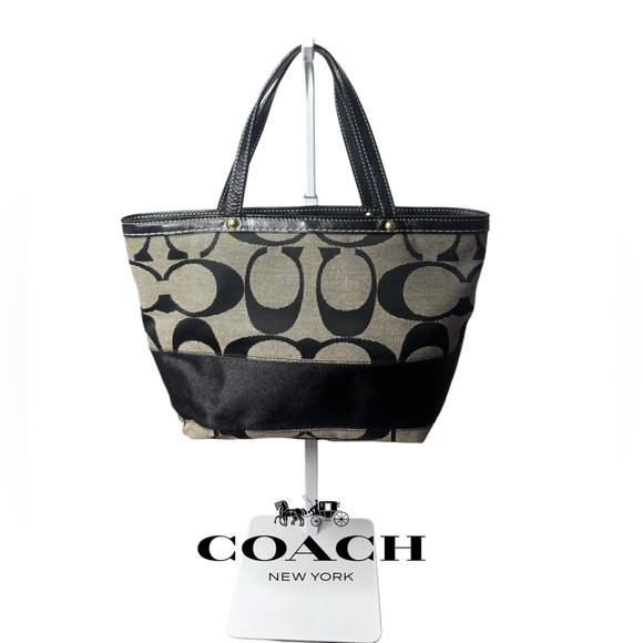 COACH SIGNATURE MONOGRAM Stylish Black and Tan Women's satchel - Picture 11 of 11